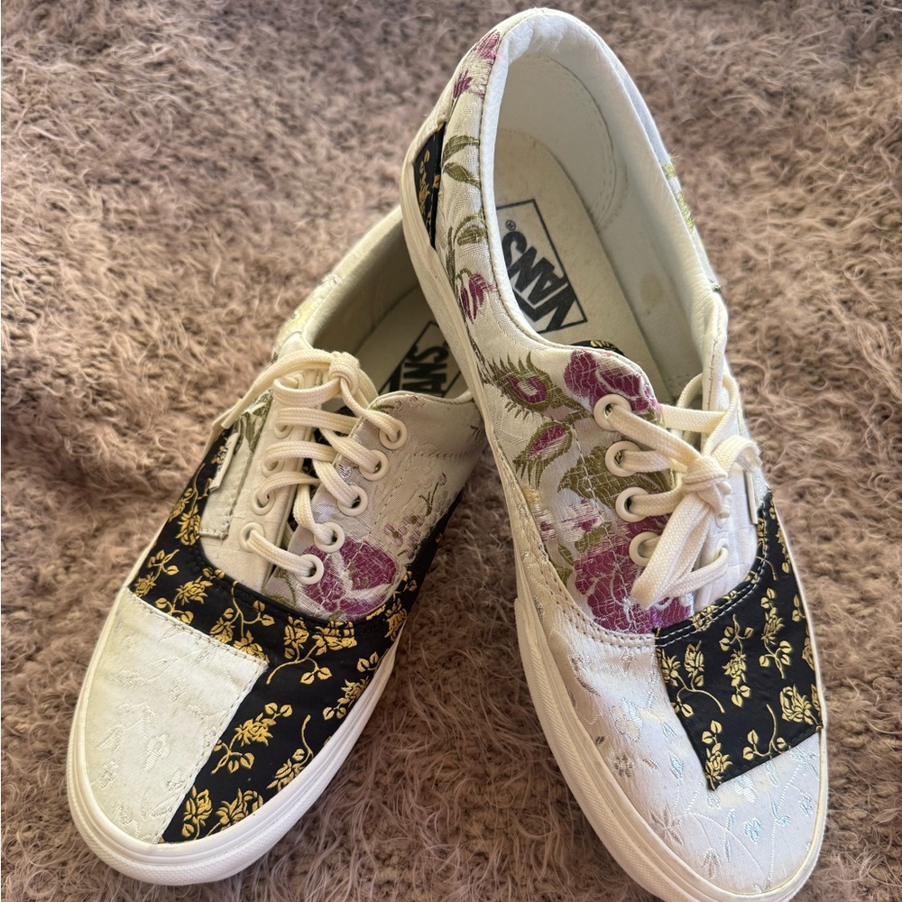 Vans Floral Brocade Patchwork Shoes - Sz 9.5 - EUC